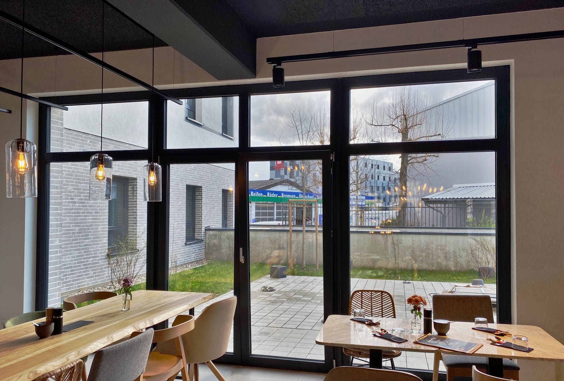 view dining area