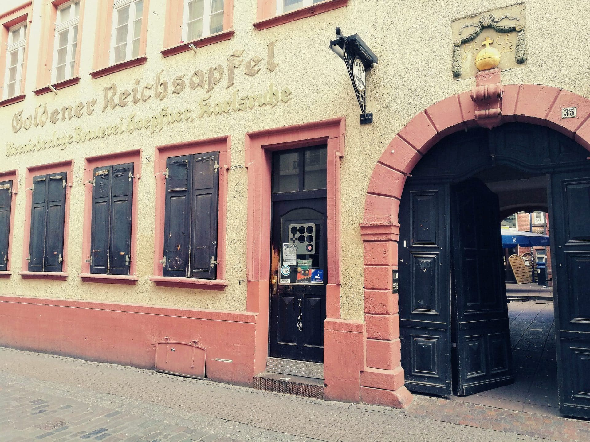 Reichsapfel und Lager Bars Heidelberg Untere Straße Studenten