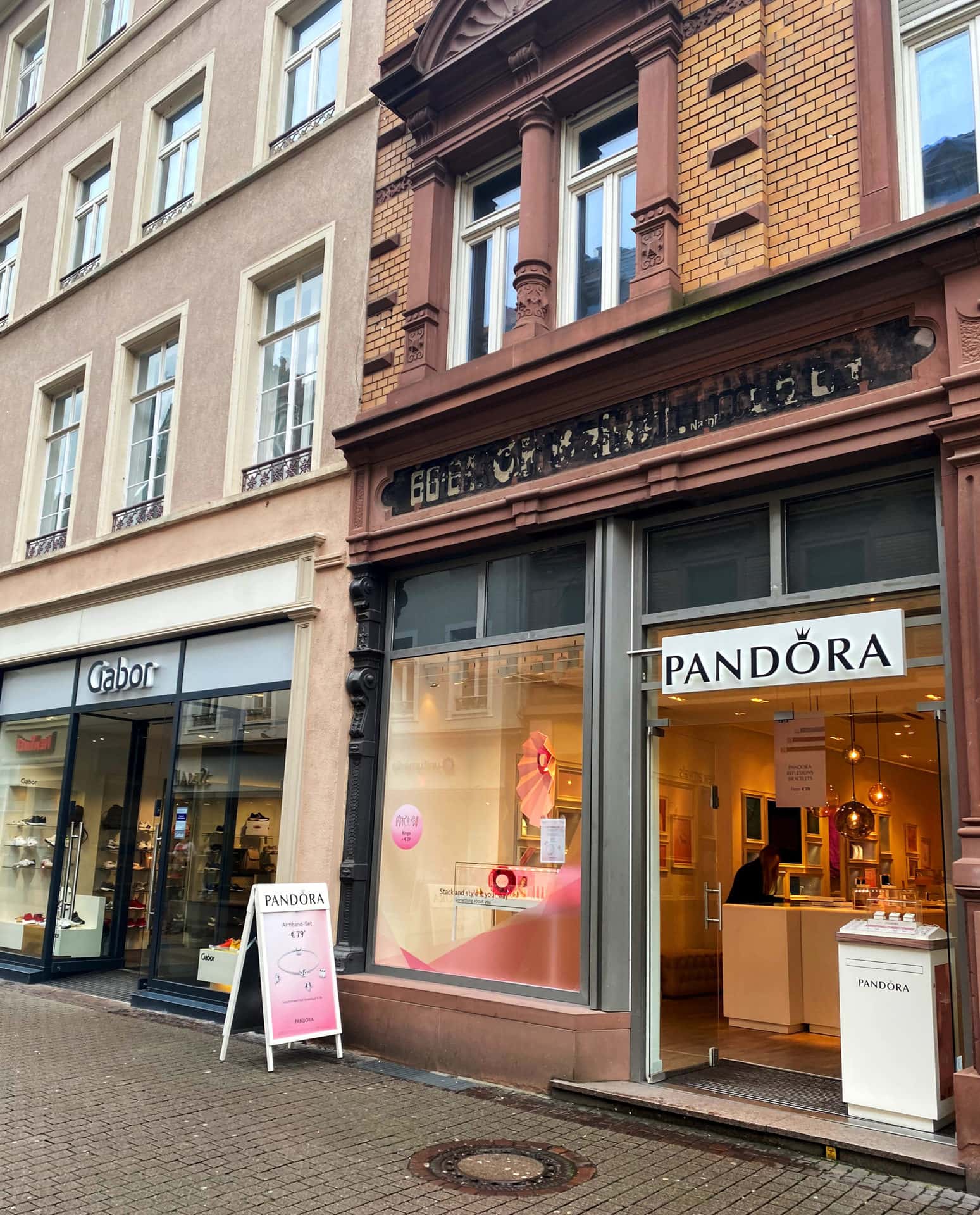 Pandora
